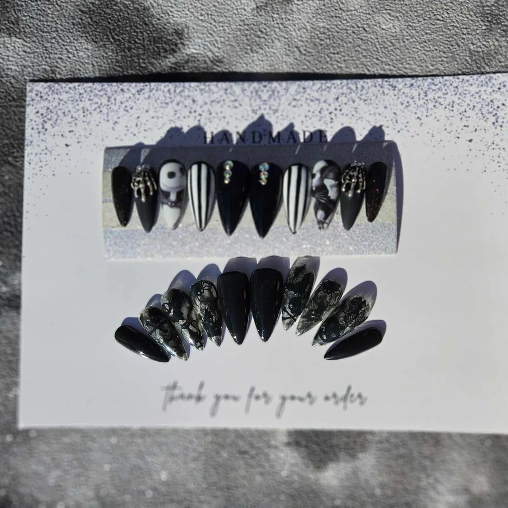 Handmade Black and White Press-On Nails - Picture 3 of 4